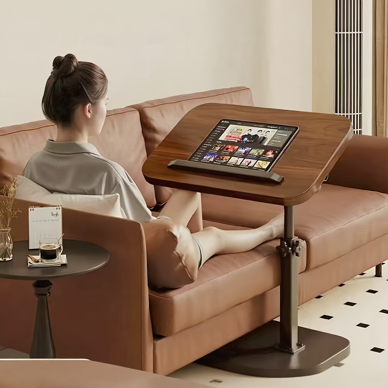 Zwarte Walnoot Draaibaar Lapto - Laptops recensie en prijs